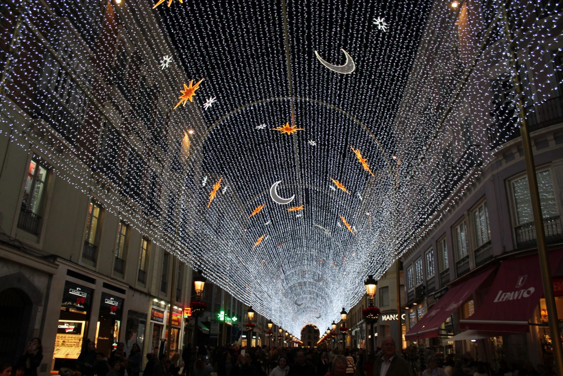 Malaga Magical Christmas lights • Selwo Holiday Home